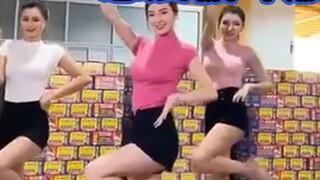 Phiên bản vòng lặp tình yêu sống của dừa