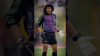 Siapa Yang Tidak Kenal Dengan Kiper Legendaris Satu Ini?||#shorts #gudang138