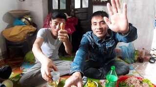 Cá nhúng mẻ.gà giang lá chanh ngon tuyệt vời với.