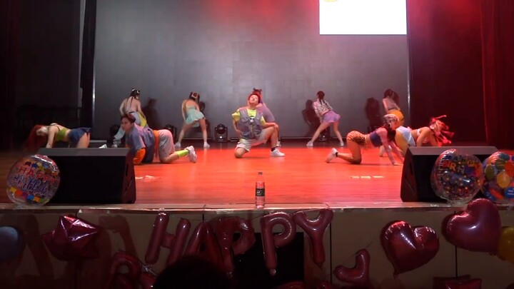 Be the most confident hot girl in summer! Sweet and spicy jazz choreography stage version