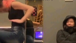 Shin Ryujin, yang memiliki ekspresi paling mirip di Internet, dan Shin Yu-na, yang paling ganas di I