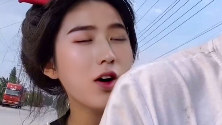 坤坤：我只会心疼哥哥