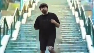 龚曹平mike究竟是苦行僧day几，才会跳出如此绝望的舞步