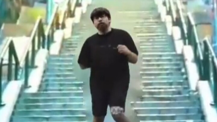 龚曹平mike究竟是苦行僧day几，才会跳出如此绝望的舞步