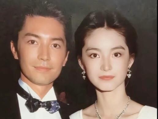 Chả trách bậc tiền bối cứ nói Lâm Thanh Hà thời thiếu nữ đẹp xuất thần!