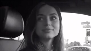 👩🏻‍🦰：“等一下在你车里…”👱🏻‍♂️：i drive