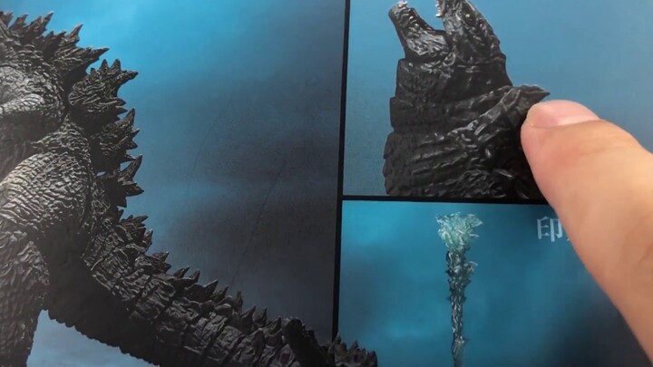 Atomic breath can emit light?! Bandai SHM Godzilla (2019) Review