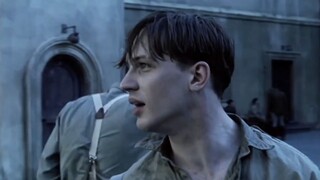 [Tom Hardy] The song is too hard, let's use someone to put pressure on him