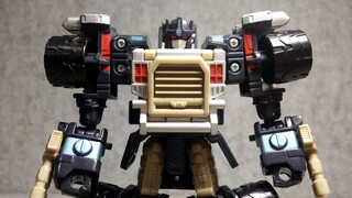 นี่เป็นการแก้แค้นอันมืดมนครั้งแรกในประวัติศาสตร์! เผยความลับกำเนิด Transformers เวอร์ชั่น Black Opti