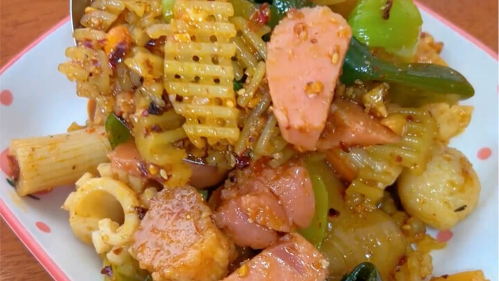 Thực sự thì món mì trộn cay Phù Thuận có dùng tương mè hay không? Hôm nay sẽ tiết lộ bí mật!