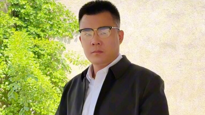 当我穿行政夹克去定亲