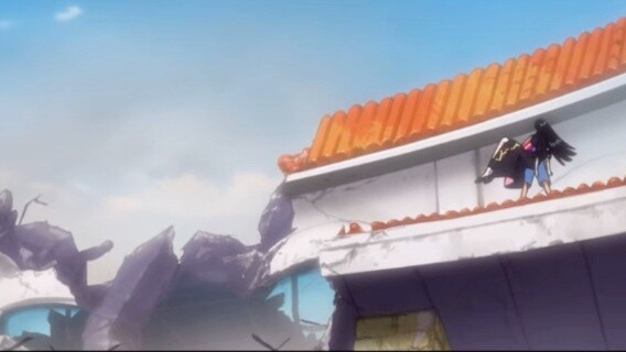 It turns out that Luffy can easily carry the 1.9-meter-tall empress in his arms
