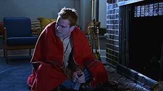 小伙是个冰冻人，只能靠吸取热量维持生命！美剧《超人前传》