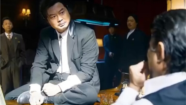 Comedian pretends to be a killer and turns out to be more fierce than the real killer