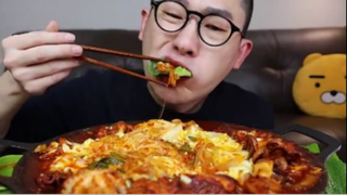 Sườn gà phô mai với lớp phủ mực #amthuc #mukbang
