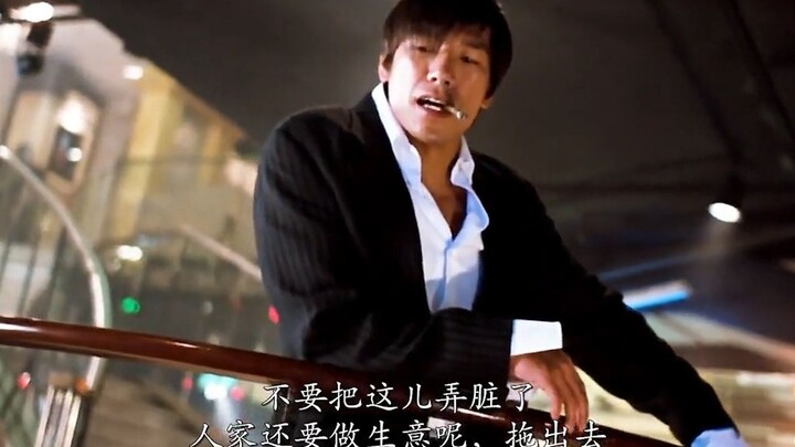 Zhang Yaoyang is the only actor who could pull off playing Kagami. If he dyed his hair red, he’d be 