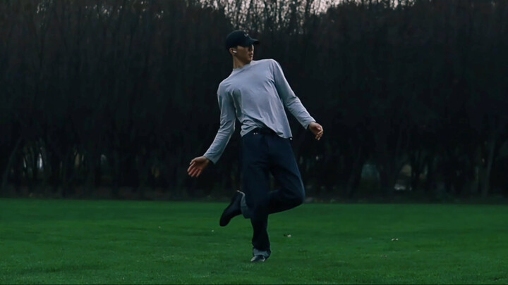 สัมผัสความนุ่มนวลของการป๊อปในสายธารกลางสายลมเบาๆ!