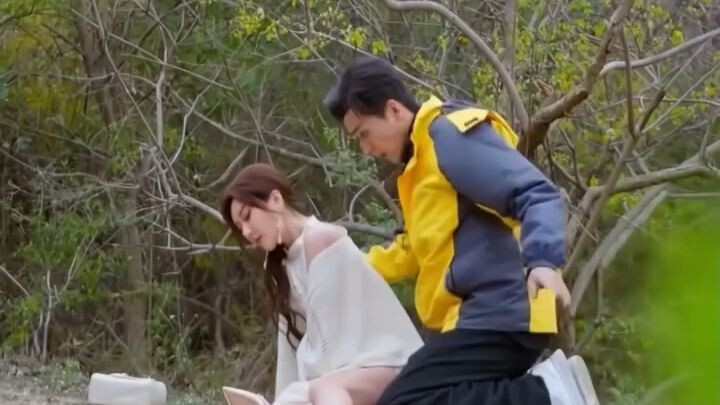 ช่วยสาวสวย