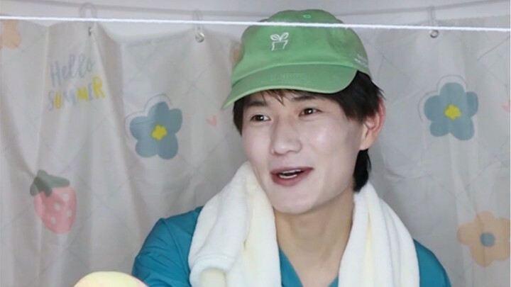 When the dormitory manager checked the dormitories of boys from different majors...