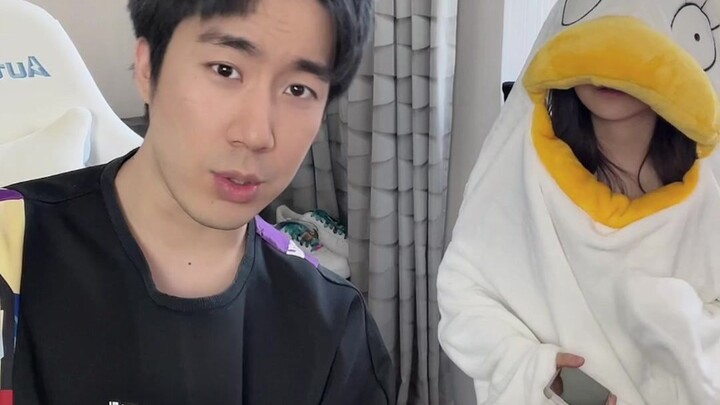 【Sát thủ ngôn tình】Mang theo Long Long đọc bình luận khi kênh ngừng phát sóng