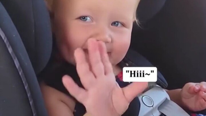 Đoạn clip hài hước khi ở cùng mẹ 😆