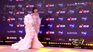 The God-level figure in the red carpet world-Dilraba Dilmurat