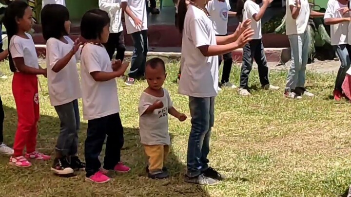 The dancing baby of Darulog, Dupligan, Tanudan, Kalinga