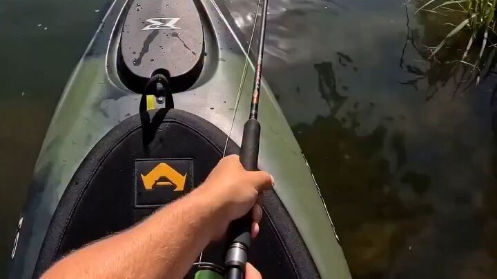 🔥 Kayak Fishing 🎣 | नदी के बीच मछली पकड़ने का मज़ेदार Adventure! 🚣‍♂️🌊