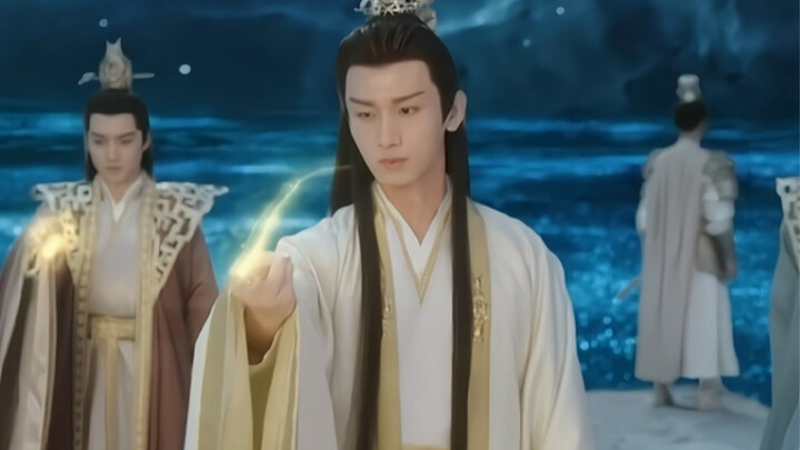 万众嘱目，恭迎应渊帝君驾临