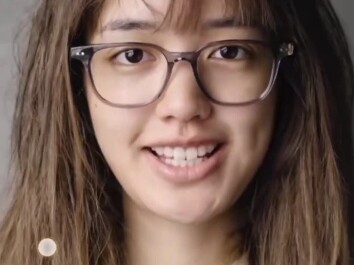 Diễn viên và blogger du lịch người Thái Lan Ploy bắt chước ca khúc mới Rockstar của Lisa. Pinky cũng