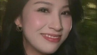 幸福的秘诀就是吃饱，然后躺下