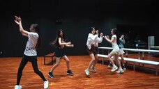 NewJeans (뉴진스) 🐰 - Attention Dance Practice