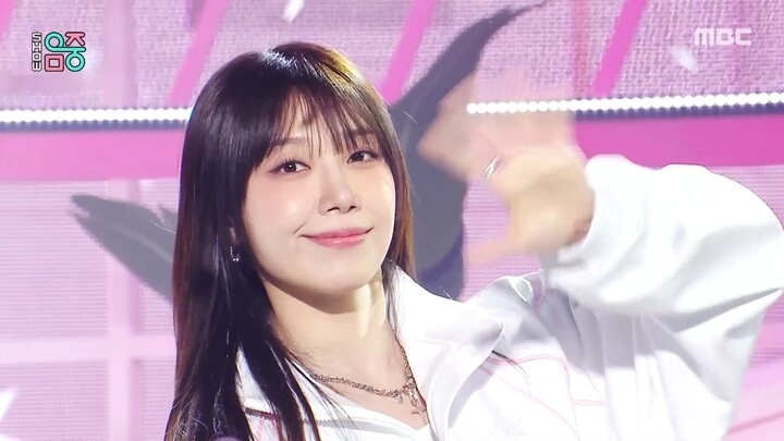 Apink Love Me More MusicCore 260110