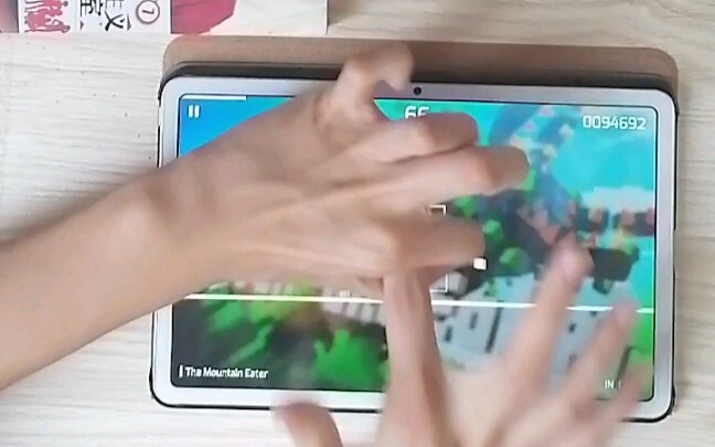 Nếu mà trên bàn chơi ra những cử chỉ kỳ lạ bị người ta nhìn thấy thì coi như sự nghiệp chơi âm nhạc 