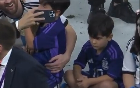 Ciro: Hanya sebuah cangkir pecah, apa yang istimewa untuk diabadikan