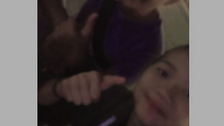 full senyum, habis dipacarin sama saudara perempuan