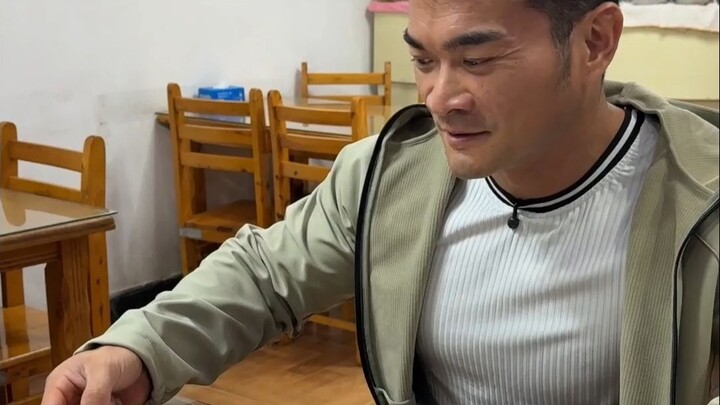 Môi trường vệ sinh của nhà hàng rất quan trọng, lần sau tôi không dám ăn nữa rồi