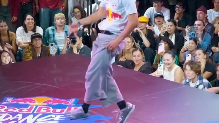 This physical fitness is insane.