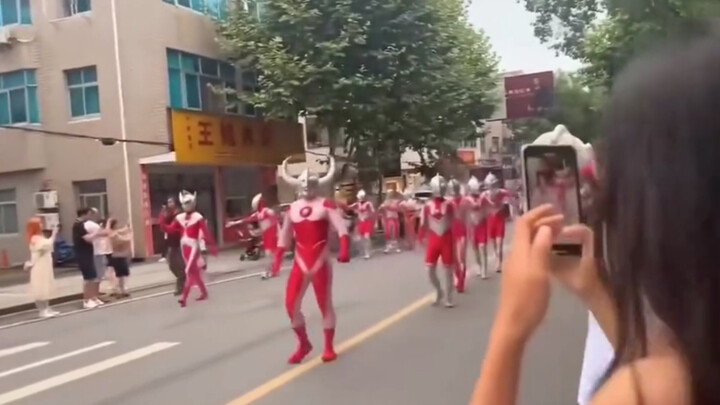 Tekanan… rasanya benar-benar mendesak