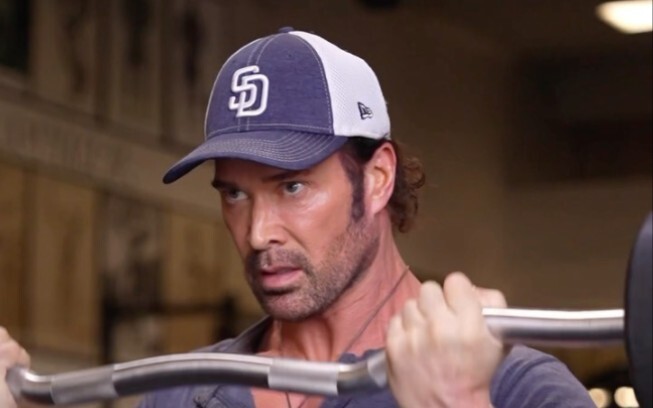 Big Hat King Energy Drink