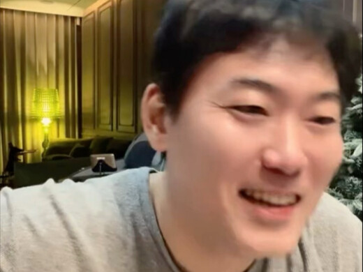 الأخ تشيانغ يتحدث عن الوضع الحالي لمختلف استوديوهات الأفلام والتلفزيون في الصين #استوديو هينغديان #ق