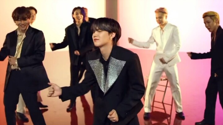 【บังทันโซยอนดัน】【bts】【ชองโฮซอก】【คิมซอกจิน】【มินยุนกี】คลาสเต้น Jin ท่าเต้นง่ายเข้าใจง่าย และยังน่ารักอ