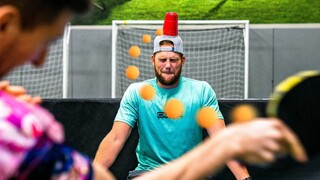 Dude Perfect花式挑战：乒乓球灭火柴、穿针、空中球桌...