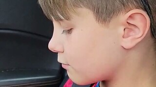 A kid singing along with Crimzone song of SB19