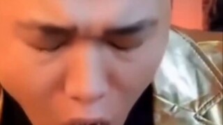 Bạn ơi, những bản lậu này là do bạn sản xuất phải không?