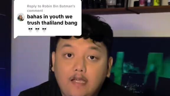 Batman Ini film chaotic paraaaaaah!! Enggak bisa bilang banyak, cuman bisa kasi tau kalau film ini a