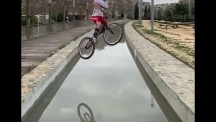 Amap: You just went past it, right?