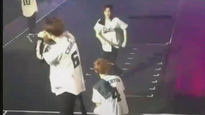 边虎子1V8 名场面完整版❤️