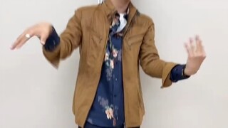 The second male lead, Kizuna Kono (Hino Yusuke), performs an OP dance 2 (Kamen Rider Gabu)