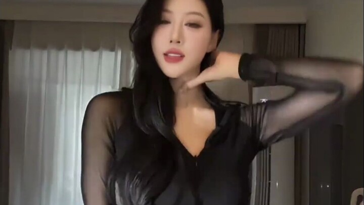 لقد مر وقت طويل منذ أن التقينا!